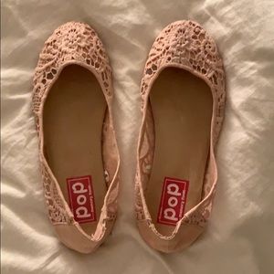Blush lace flats!